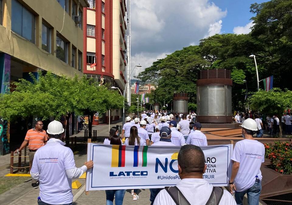 Inicia la Marcha del Silencio en Cali para buscar fin a los bloqueos y saqueos en la ciudad