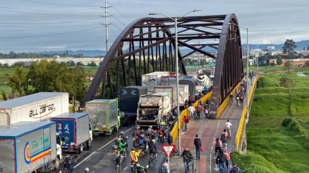 Estas son las vías que aún permanecen bloqueadas por protestas en Colombia